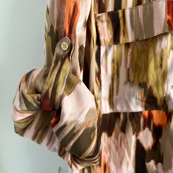 Colourful, silky CK blouse 😍 - Picture 6 of 7